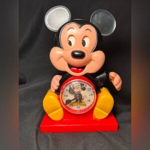 Vintage Mickey Mouse Wind-Up Clock Toy ILCO Walt Disney Taiwan 1970s